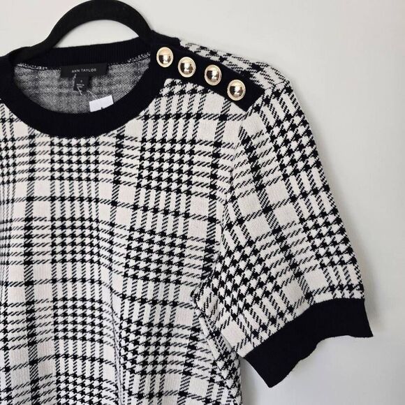 Ann Taylor Sweater Women's Small White Black Houndstooth Button Stretchy Career - Picture 2 of 6